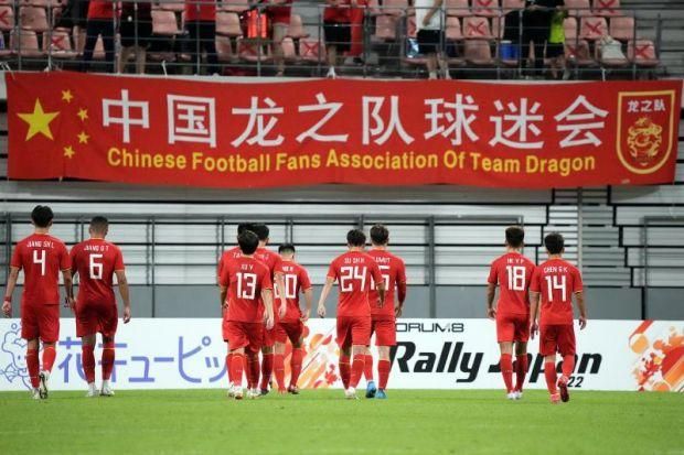 想要从那不勒斯带走奥斯梅恩会非常棘手，而布伦特福德也不愿让伊万-托尼在赛季中期离队。
